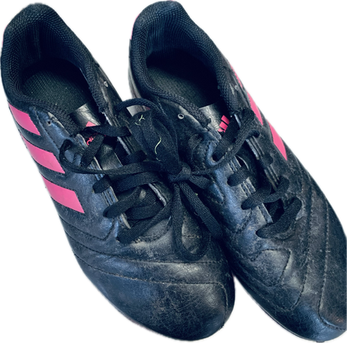 Vist Large View of Product Image Which is Used Adidas Soccer Cleats Black Junior 03