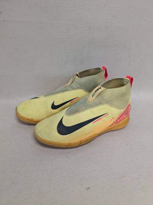 Used Nike Soccer Indoor Shoes Yellow Junior 05.5 11821-S000025347