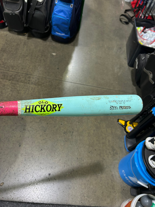 Vist Large View of Product Image Which is Used Old Hickory 32.0 PRO MAPLE MT27 BB/SB Wood Bat Pink 32"