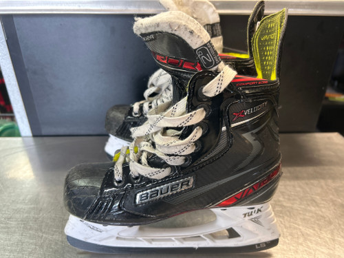 Vist Large View of Product Image Which is Used Bauer X VELOCITY Junior Hockey Skate Junior 02