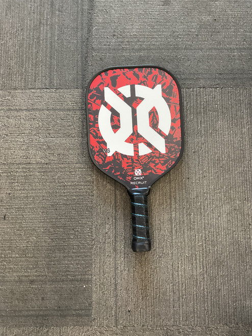 Used Onix RECRUIT V4 Pickleball Racquet Red 11614-S000215505