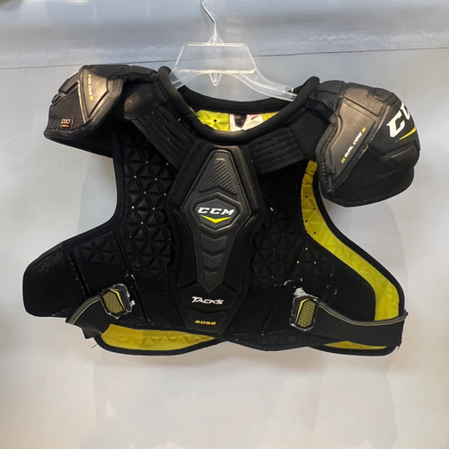 Used CCM TACKS SHOULDER PADS Senior Shoulder Pads LG 11878-S000020785