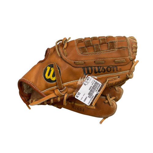 Used Wilson A2654 BB/SB Glove RH Throw Brown 11" 11813-S000326702