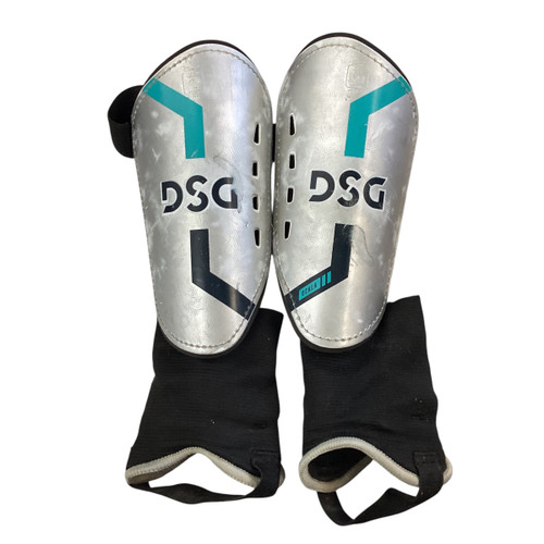 Used Dsg Soccer Shin Guards Youth Grey SM 11760-S000077396