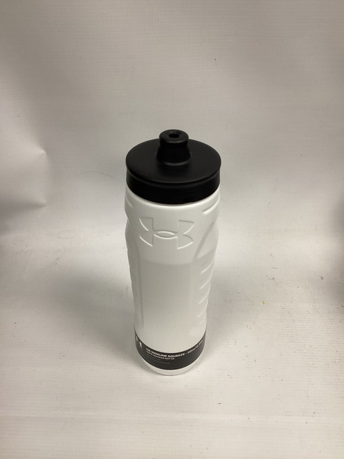 New UA 32OZ SIDELINE SQZ WHITE 11851-UND70090-90002
