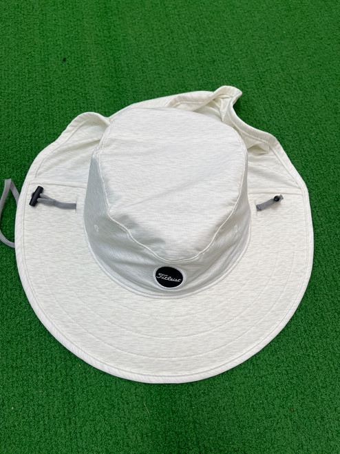 Used Titleist HAT Golf Accessory 11307-S000256841