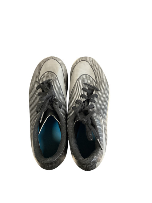 Vist Large View of Product Image Which is Used Nike Soccer Cleats Grey Junior 03.5 11845-S000030166