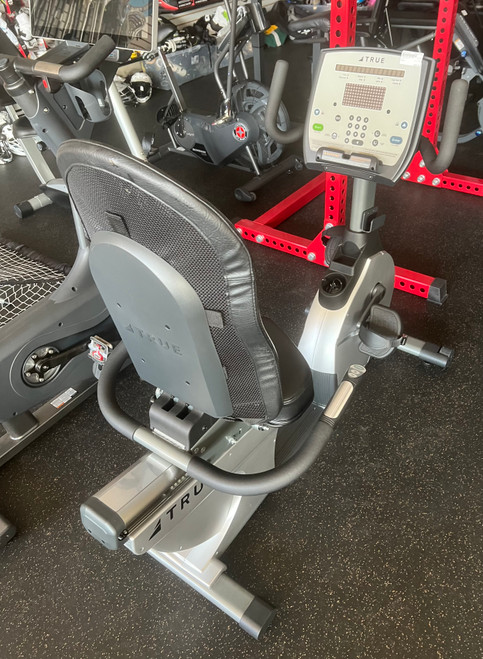 Used True ES700 Recumbent Bike 11497-S000149439