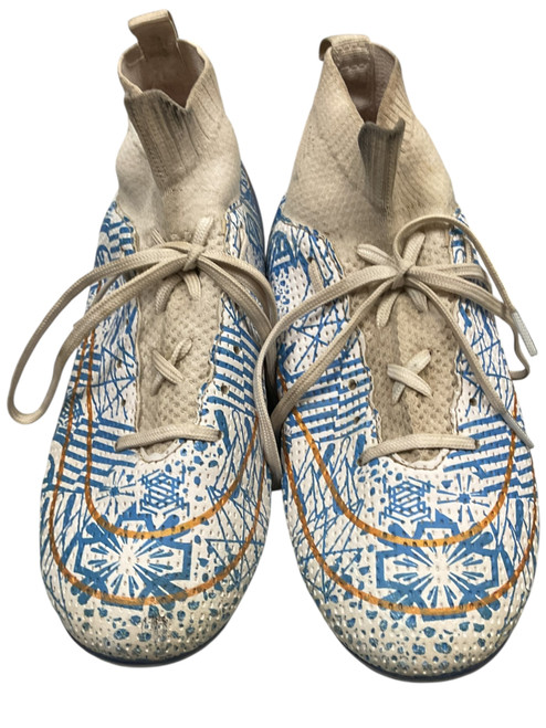 Vist Large View of Product Image Which is Used Soccer Cleats Junior 02