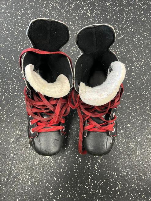 Vist Large View of Product Image Which is Used Bauer X400 Junior Hockey Skate Junior 04