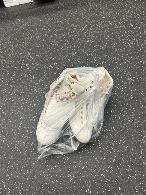 Vist Large View of Product Image Which is Used Lake Placid FIGURE SKATE WomensFigure Skate White Senior 10 11162-S000430480