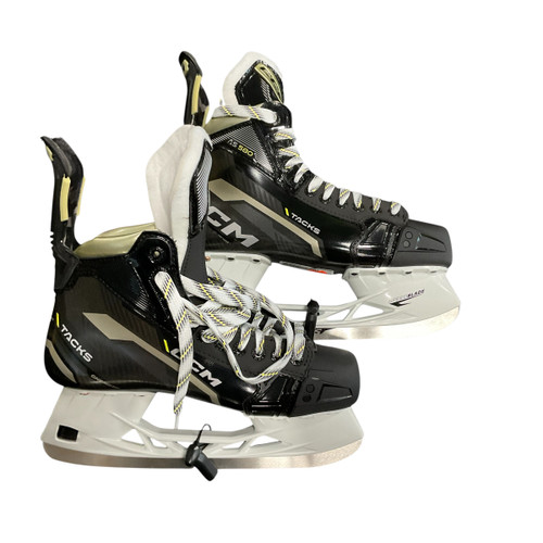 Vist Large View of Product Image Which is Used CCM TACKS AS-V65 SR SKATE Senior Hockey Skate Senior 9 11199-S000350187