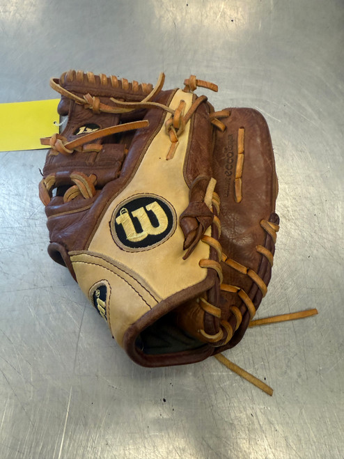 Used Wilson YAK PRO SOFT BB/SB Glove RH Throw Brown 11 1/2" 11339-S000191004