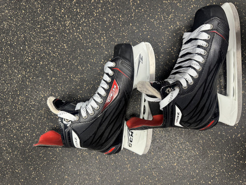 Vist Large View of Product Image Which is Used CCM RBZ Senior Hockey Skate Senior 9.5 11774-S000081731