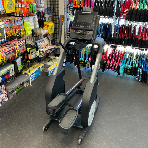 Used Nordic Track FRESTRIDE TRAINER FS9I Programmable Elliptical 11762-S000064932