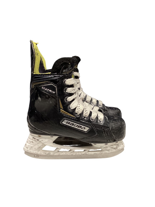 Vist Large View of Product Image Which is Used Bauer MATRIX Youth Hockey Skate Youth 12.0 11816-S000270582