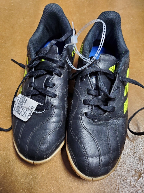 Vist Large View of Product Image Which is Used Adidas COPA ID SZ 1 Soccer Indoor Shoes Black Junior 01
