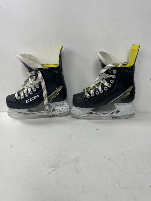 Vist Large View of Product Image Which is Used CCM TACKS AS 560 Junior Hockey Skate Junior 02 11891-S000303687