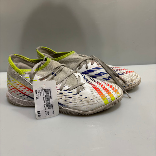 Vist Large View of Product Image Which is Used Adidas Soccer Indoor Shoes White Junior 06