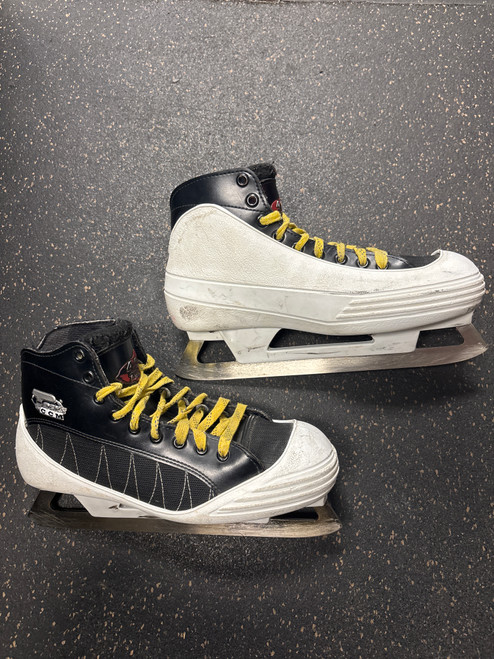Vist Large View of Product Image Which is Used CCM TACKS 452 Senior Goalie Skate Senior 9 11774-S000081829