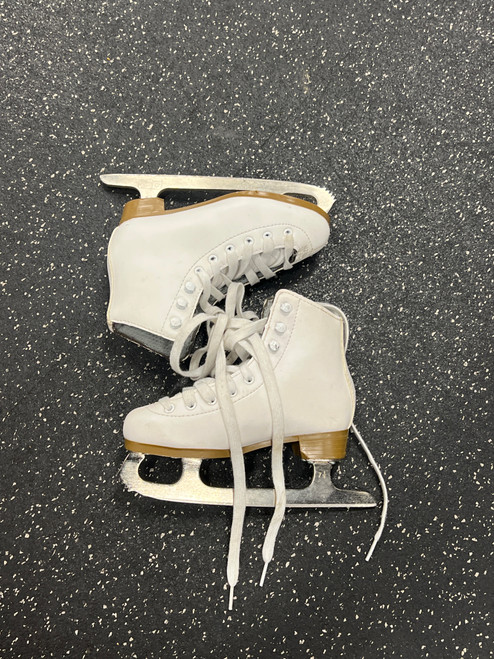 Vist Large View of Product Image Which is Used DBX FIGURE SKATES Girls Figure Skate White Youth 12.0