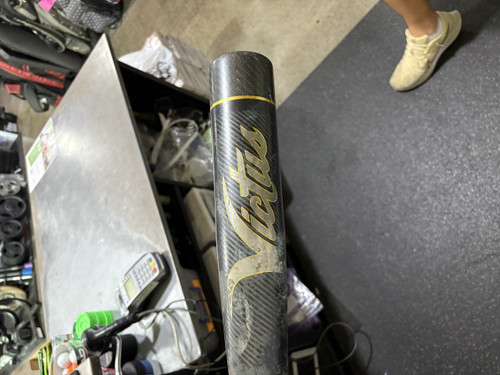 Vist Large View of Product Image Which is Used Victus VANDAL BB/SB High School -3 Bat 32"