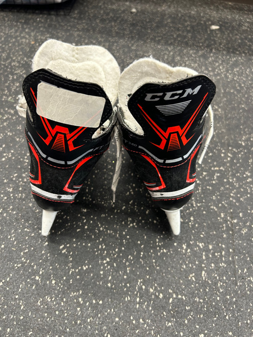 Vist Large View of Product Image Which is Used CCM FT 340 Youth Hockey Skate Youth 12.0