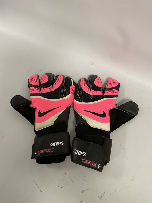 Vist Large View of Product Image Which is Used Nike GRIP 3 Soccer Goalie Gloves None 8