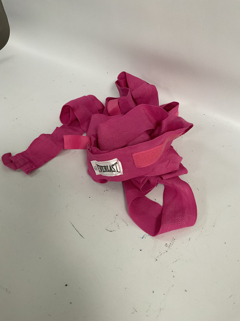 Vist Large View of Product Image Which is Used Everlast Boxing Accessory