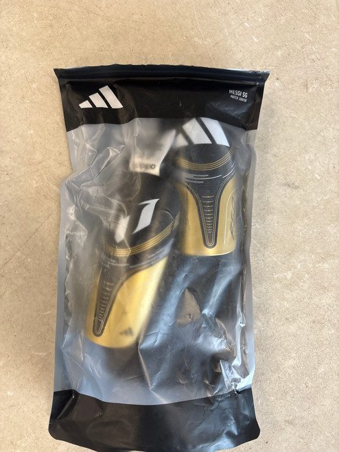 Used Adidas Soccer Shin Guards Youth Black SM 11858-S000077012