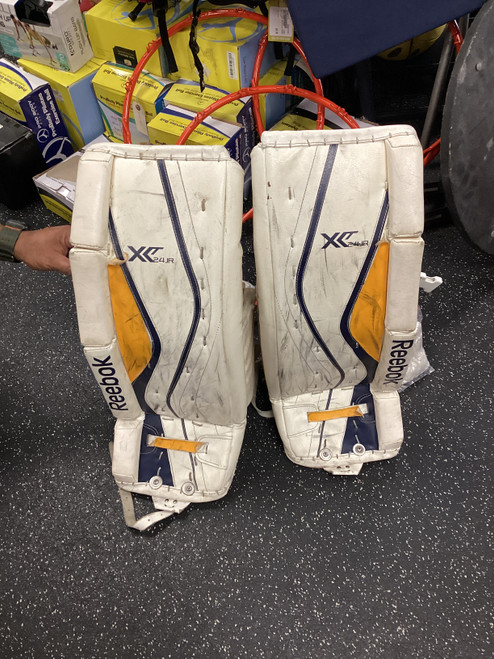 Used Reebok XT24 Goalie Leg Pads Junior White 26" 11801-S000047636