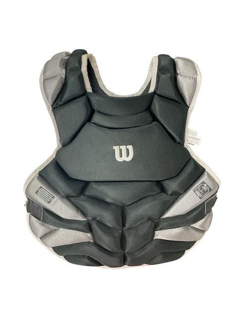 Used Easton ADULT CHEST Catchers Chest Protector Black Intermed 11477-S000200153