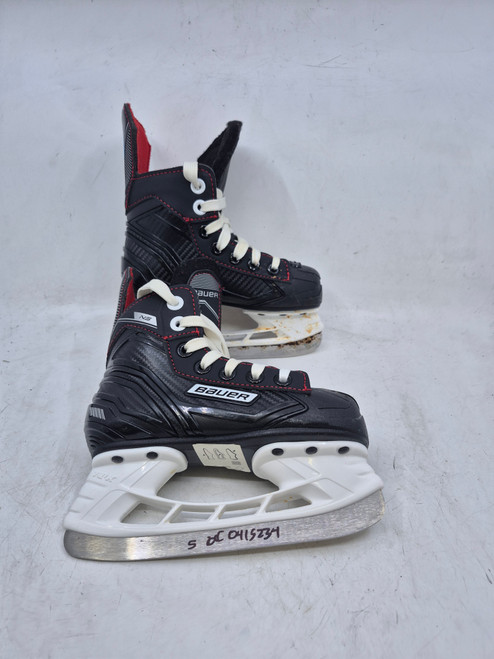 Vist Large View of Product Image Which is Used Bauer NS Youth Hockey Skate Youth 09.0 10589-S000415234