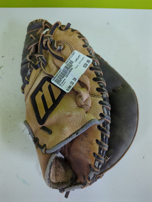 Used Mizuno CATCHERS BB/SB Catchers RH Throw None 33" 11307-S000257357 Vist Large View of Product Image Which is Used Mizuno CATCHERS BB/SB Catchers RH Throw None 33"
