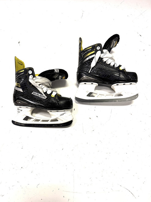 Used Bauer IGNITE PRO Junior Hockey Skate Junior 01.5 11860-S000293657