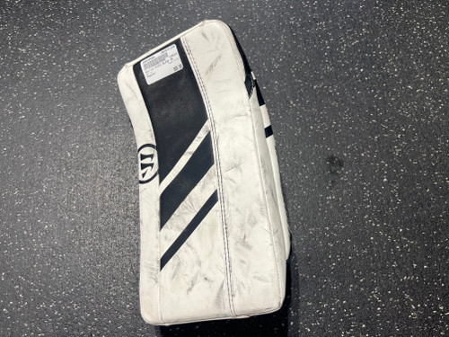 Used Warrior R/GT2 Junior Goalie Blocker None 11285-S000184982
