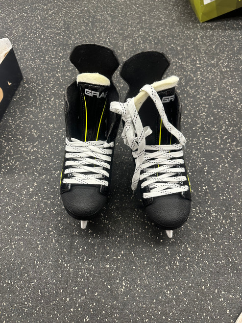 Used Graf PK2900 Intermediate Hockey Skate Intermediate 5.5 11162-S000431467