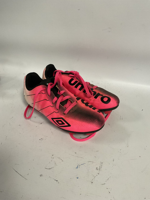 Vist Large View of Product Image Which is Used Umbro Soccer Cleats Pink Junior 03