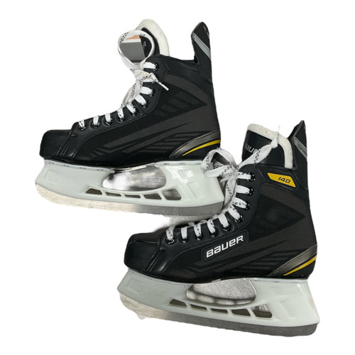 Used Bauer SUPREME 140 Intermediate Hockey Skate Intermediate 6.0 11362-S000161182