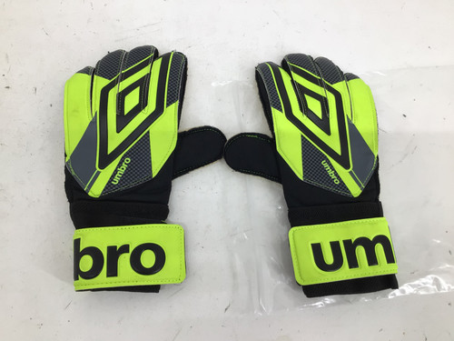 Used Umbro GOALIE GLOVES SIZE 6 Soccer Goalie Gloves Kelly green 6 11752-S000067133