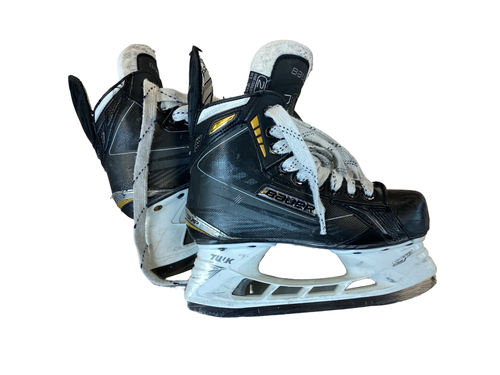 Used Bauer SUPREME COMP Junior Hockey Skate Junior 02