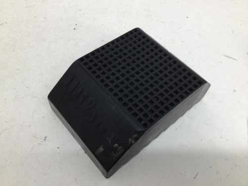 Used Wilson KICKING BLOCK Football Accessory 11752-S000067154