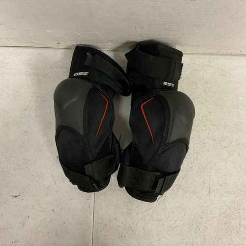 Vist Large View of Product Image Which is Used Easton STEALTH 65S Junior Elbow Pads SM 11762-S000065984