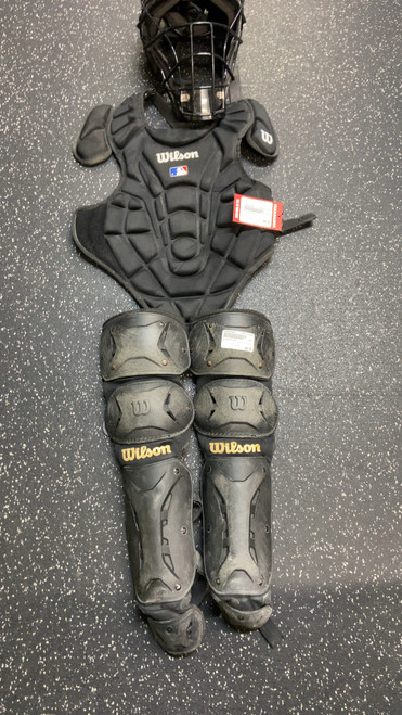 Vist Large View of Product Image Which is Used Wilson CATCHERS SET Catchers Equipment Other 11831-S000028688