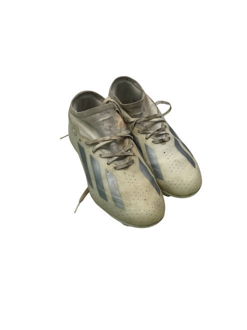 Used Adidas Soccer Cleats White Junior 05.5 11347-S000251110
