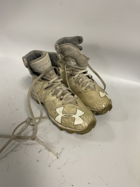 Vist Large View of Product Image Which is Used Under Armour Jr FB Cleats White Junior 01