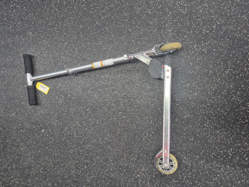 Used Razor SILVER FOLD Scooter Grey 10589-S000415741