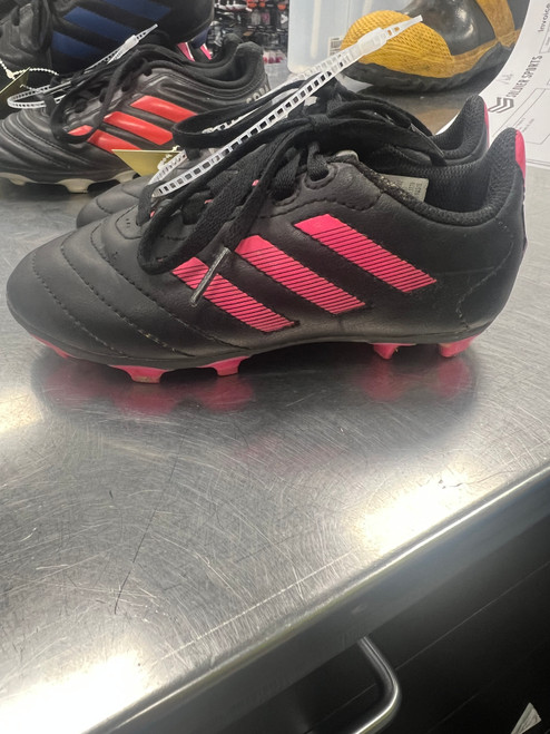 Used Adidas Soccer Cleats Black And Pink Youth 11.0 10558-S000238753