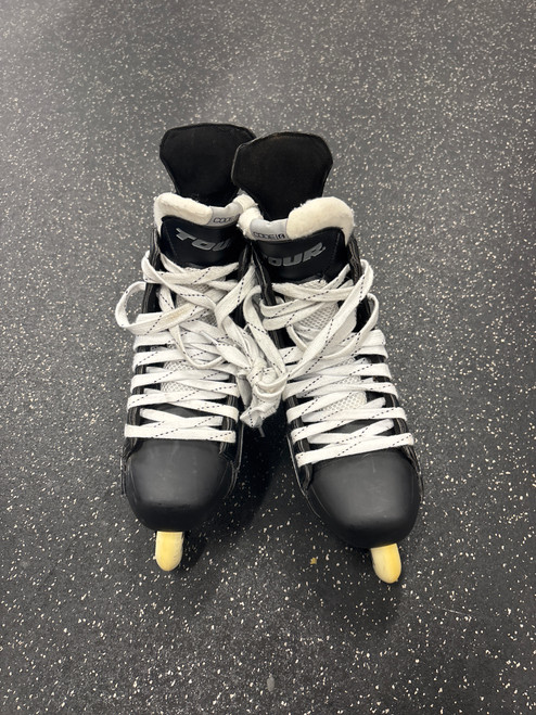 Vist Large View of Product Image Which is Used Tour CODE 5 ROLLER HOCKEY SKATES Senior Hockey Skate Senior 10