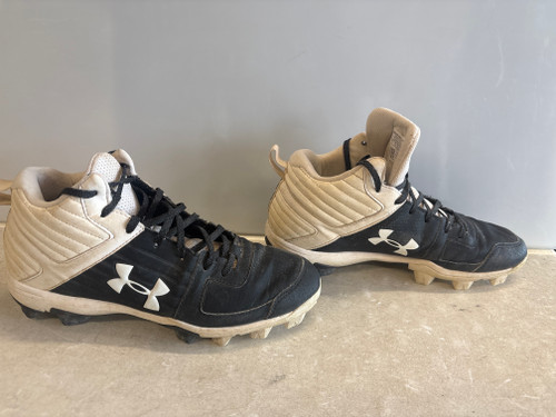 Vist Large View of Product Image Which is Used Under Armour BBALL CLEAT BB/SB Cleats None Senior 8.5 11858-S000077255